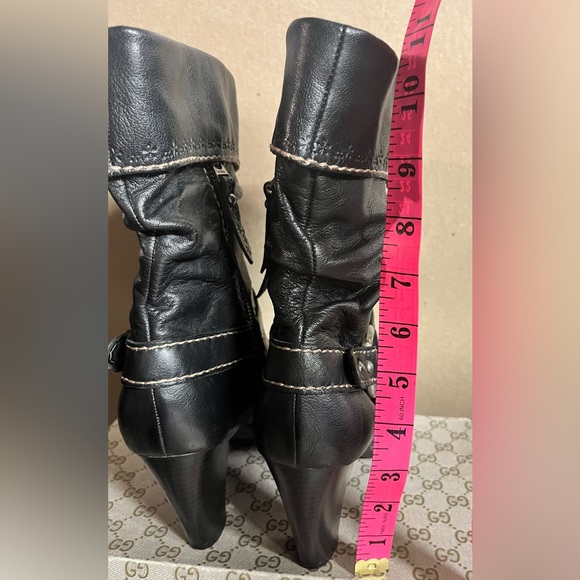 Sz 8.5 FOSSIL WOMENS LEATHER ANKLE BOOTS BLACK SILVER HARDWARE - Picture 6 of 8